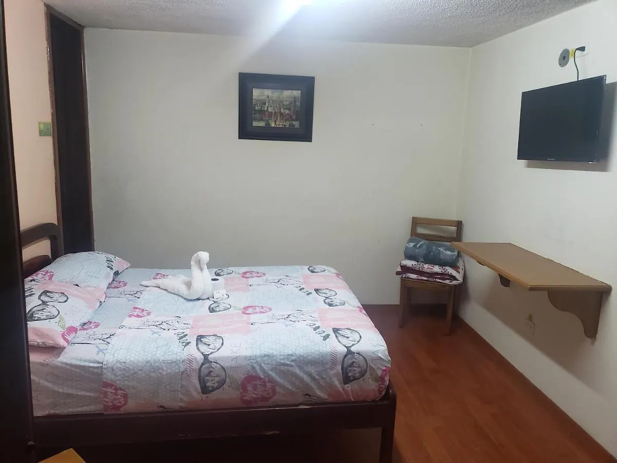 Hostal Montufar キト エクアドル